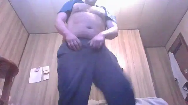 Snapshot of CouplesFuckToy69 chatting on 03-27-26, 11:04 CouplesFuckToy69 online show from 03-27-26, 11:04