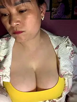 Star-sweet online show from 12-18-25, 01:39