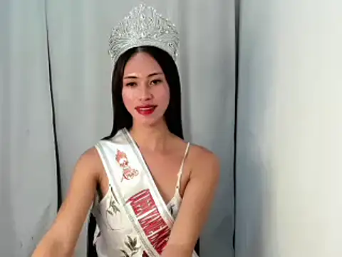 secretmiller  online show from 12-20-25, 06:37