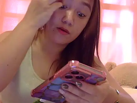 Lovelyclaya online show from 12-21-25, 01:02