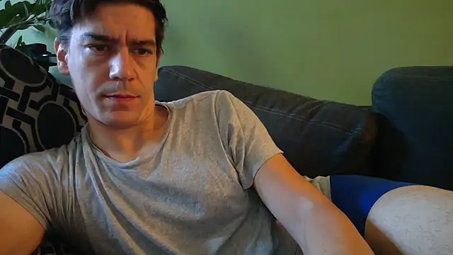 Snapshot of Ador_mask chatting on 09-15-25, 02:28 Ador mask online show from 09-15-25, 02:28