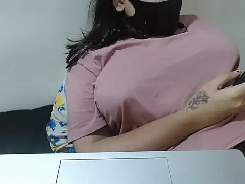 Nataliya Singh online show from 04-12-26, 04:45