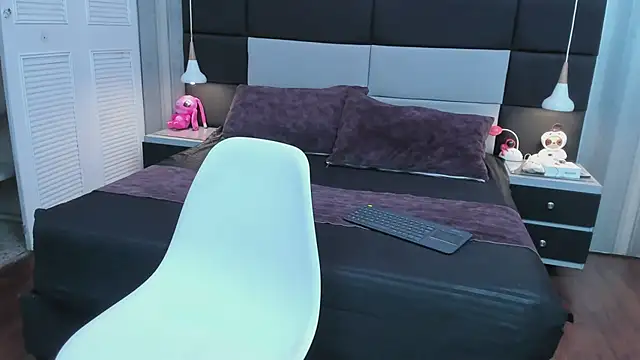 yiyisandoval online show from 01-09-26, 08:10