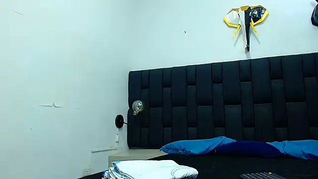 daniel evans69 online show from 10-03-25, 12:46