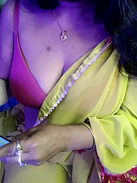 monaa-darling online show from 10-31-25, 08:54