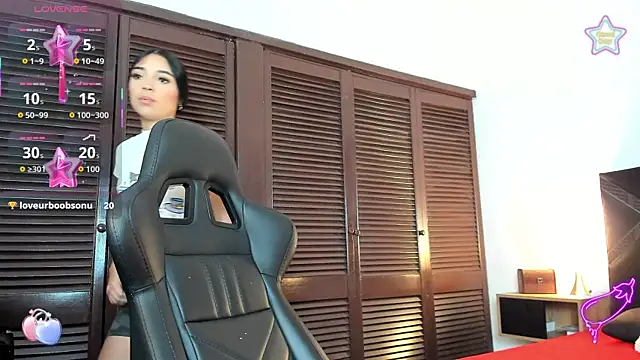 iamCharlotte19 online show from 06-13-26, 12:25