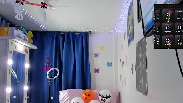 Snapshot of Megan_Darcy chatting on 10-21-25, 11:05 Megan Darcy online show from 10-21-25, 11:05