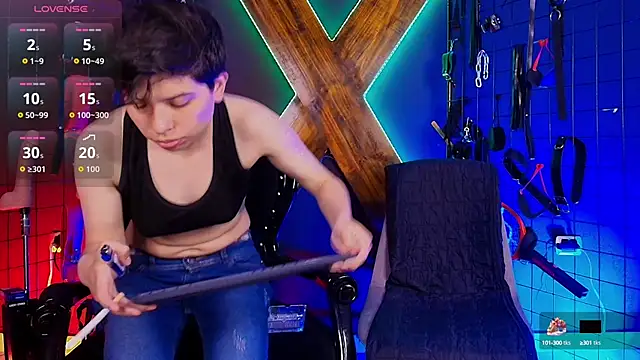 Snapshot of Mr_sadistiic_ chatting on 10-04-25, 03:26 Mr sadistiic online show from 10-04-25, 03:26