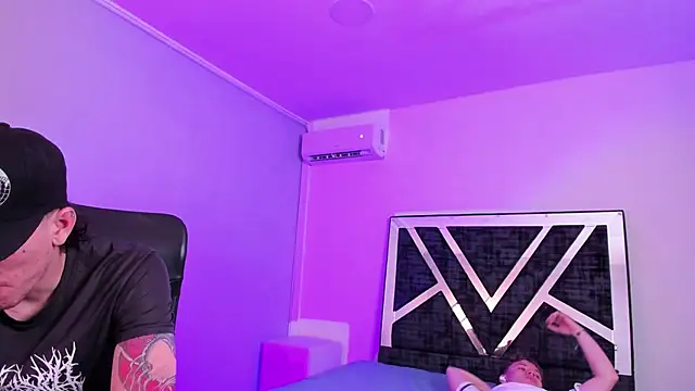 Handsomeboyss19 online show from 02-05-26, 01:54