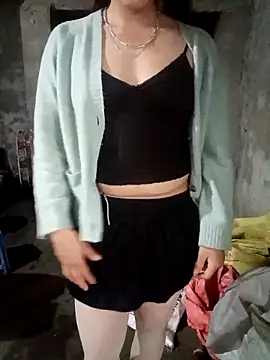 Phuong xxx online show from 12-21-25, 01:13