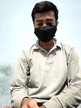 GirlsCrush  online show from 11-12-25, 07:13