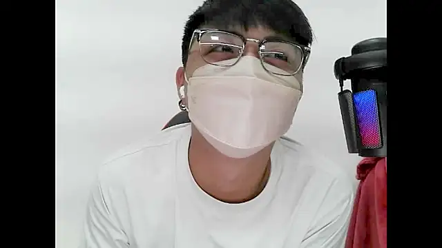 zhu000000 online show from 10-30-25, 06:15