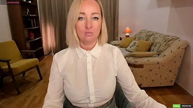 sexmom8 online show from 04-13-26, 01:27