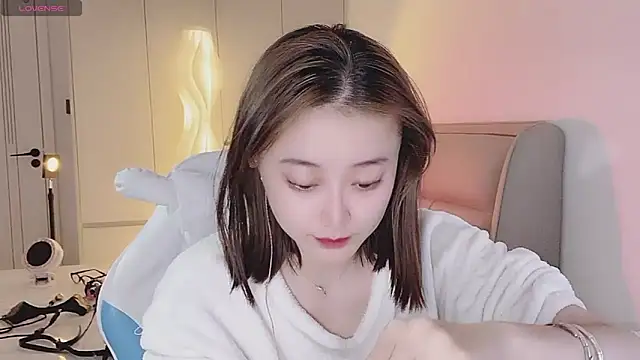 Snapshot of Naiyi-babe chatting on 03-02-26, 12:45 Naiyi-babe online show from 03-02-26, 12:45