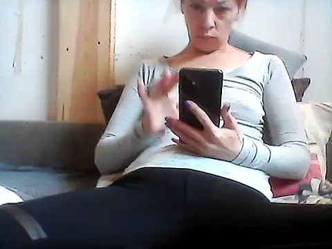 Snapshot of Milana38 chatting on 06-03-26, 01:46 Milana38 online show from 06-03-26, 01:46