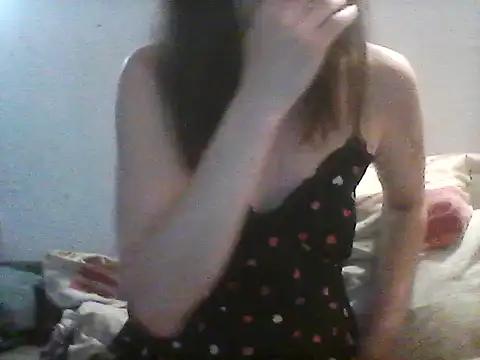 Snapshot of Milana38 chatting on 06-19-26, 08:01 Milana38 online show from 06-19-26, 08:01