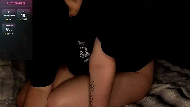 Dllqq online show from 03-15-26, 01:44