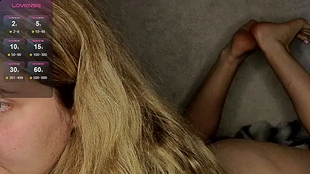 Dllqq online show from 04-19-26, 12:37