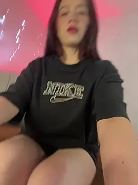 BrunnetAri  online show from 04-21-26, 01:50