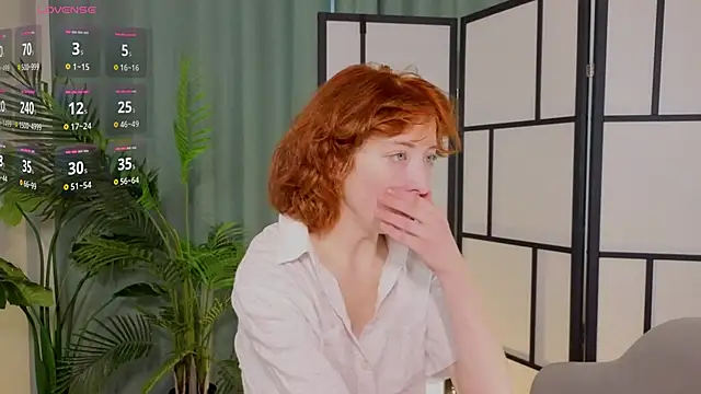 Snapshot of JuanaFriesz chatting on 09-20-25, 07:09 JuanaFriesz online show from 09-20-25, 07:09