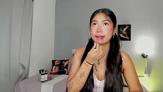 Snapshot of KimTayloor1 chatting on 11-20-25, 07:35 KimTayloor1 online show from 11-20-25, 07:35