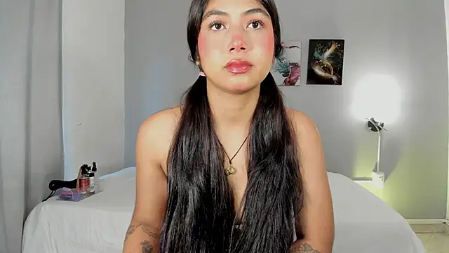 Snapshot of KimTayloor1 chatting on 11-24-25, 07:35 KimTayloor1 online show from 11-24-25, 07:35