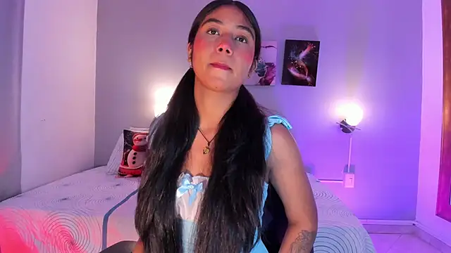 Snapshot of KimTayloor1 chatting on 12-02-25, 07:53 KimTayloor1 online show from 12-02-25, 07:53