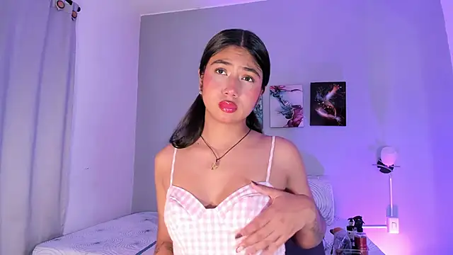 Snapshot of KimTayloor1 chatting on 12-03-25, 07:56 KimTayloor1 online show from 12-03-25, 07:56