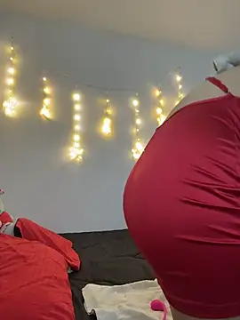 aliciia 23 online show from 11-30-25, 08:13