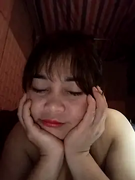 Snapshot of Lyly_nuce chatting on 11-06-25, 04:52 Lyly nuce online show from 11-06-25, 04:52