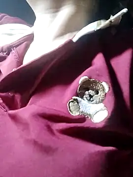 Snapshot of Lyly_nuce chatting on 11-10-25, 12:48 Lyly nuce online show from 11-10-25, 12:48