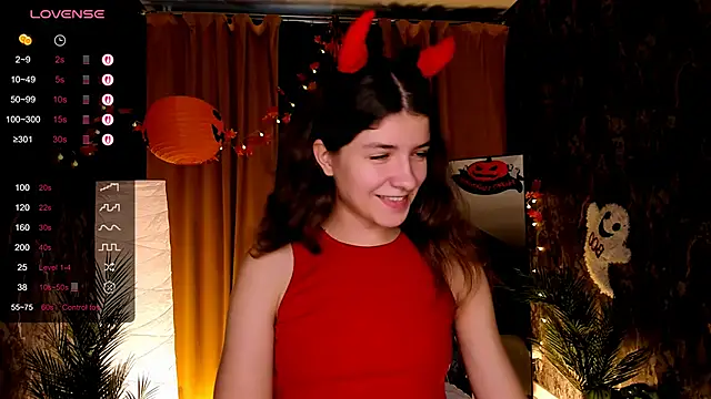 Snapshot of amy_cute_cat chatting on 10-31-25, 08:59 amy cute cat online show from 10-31-25, 08:59