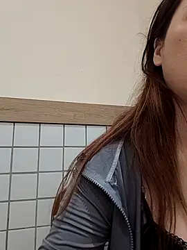 Snapshot of Lovelyanan chatting on 09-12-25, 08:03 Lovelyanan online show from 09-12-25, 08:03