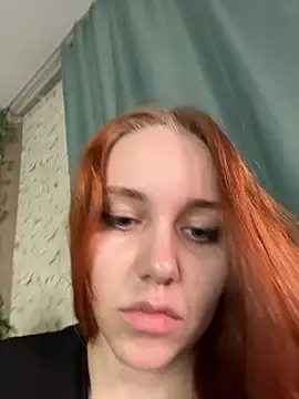 Snapshot of PollyVinice chatting on 07-19-26, 04:44 PollyVinice online show from 07-19-26, 04:44