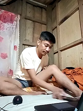 Snapshot of Hottie_pinoy21 chatting on 09-29-25, 04:23 Hottie pinoy21 online show from 09-29-25, 04:23