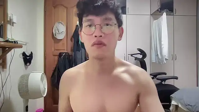 Snapshot of Passionatetwink2 chatting on 10-02-25, 10:00 Passionatetwink2 online show from 10-02-25, 10:00