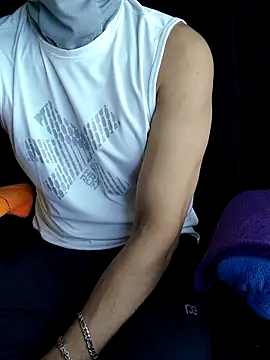 Snapshot of chocolate_alone chatting on 10-15-25, 06:35 chocolate alone online show from 10-15-25, 06:35