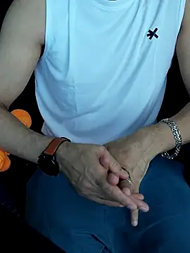 Snapshot of chocolate_alone chatting on 10-20-25, 06:25 chocolate alone online show from 10-20-25, 06:25