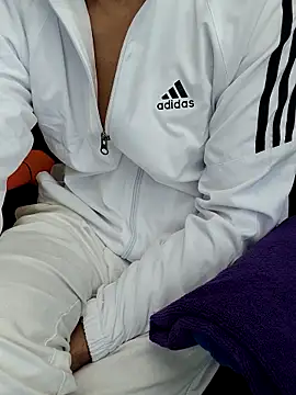 Snapshot of chocolate_alone chatting on 10-24-25, 07:27 chocolate alone online show from 10-24-25, 07:27