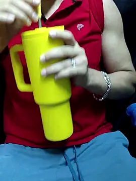 Snapshot of chocolate_alone chatting on 10-26-25, 07:47 chocolate alone online show from 10-26-25, 07:47