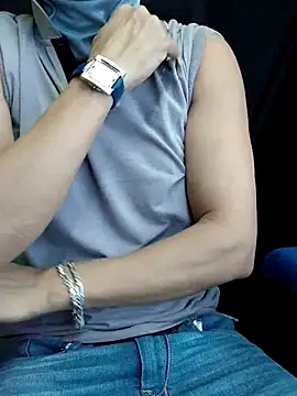 Snapshot of chocolate_alone chatting on 10-31-25, 05:19 chocolate alone online show from 10-31-25, 05:19