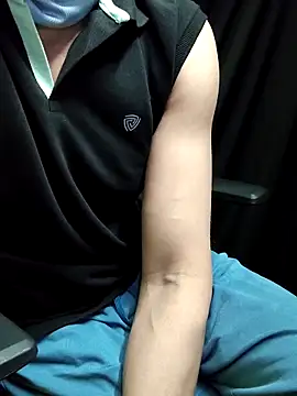 Snapshot of chocolate_alone chatting on 11-06-25, 09:54 chocolate alone online show from 11-06-25, 09:54