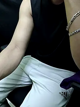 Snapshot of chocolate_alone chatting on 11-11-25, 07:19 chocolate alone online show from 11-11-25, 07:19