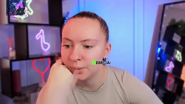 mila glow1 online show from 03-06-26, 06:21