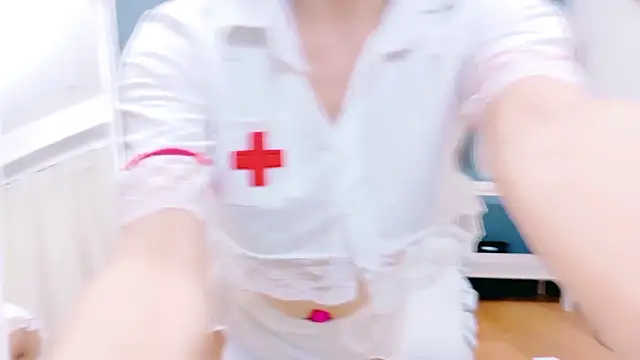 Snapshot of RIRI-style chatting on 11-09-25, 02:26 RIRI-style online show from 11-09-25, 02:26