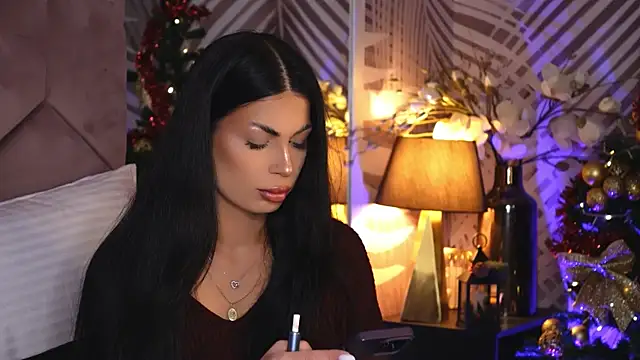 EvaRhea online show from 12-23-25, 03:48