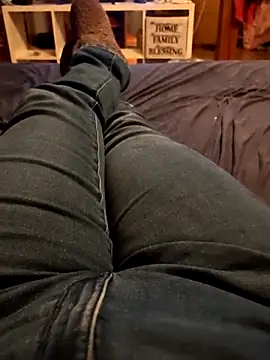 Snapshot of Horny_mummy chatting on 12-02-25, 05:30 Horny mummy online show from 12-02-25, 05:30