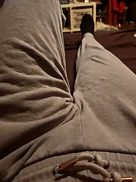 Snapshot of Horny_mummy chatting on 12-18-25, 06:36 Horny mummy online show from 12-18-25, 06:36