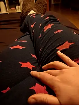 Snapshot of Horny_mummy chatting on 01-06-26, 08:01 Horny mummy online show from 01-06-26, 08:01