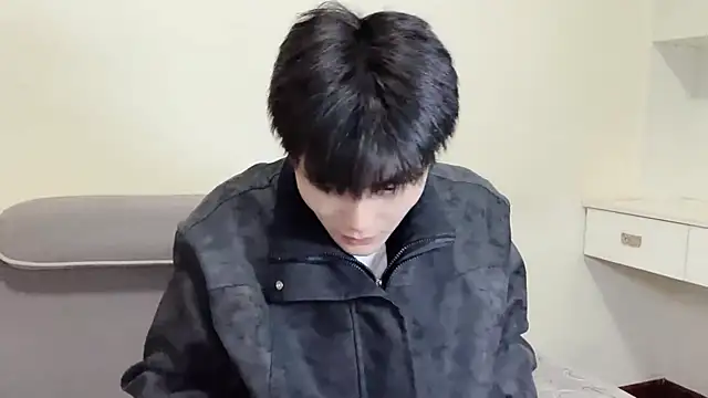 xiaoyang5200 online show from 12-14-25, 04:23